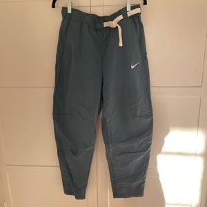Nike cargo windbreaker pants with buckle belt
